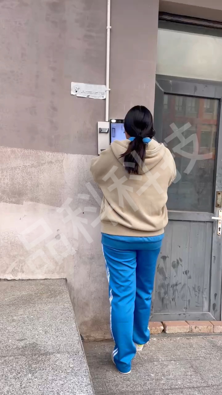 1747710966707689.jpg